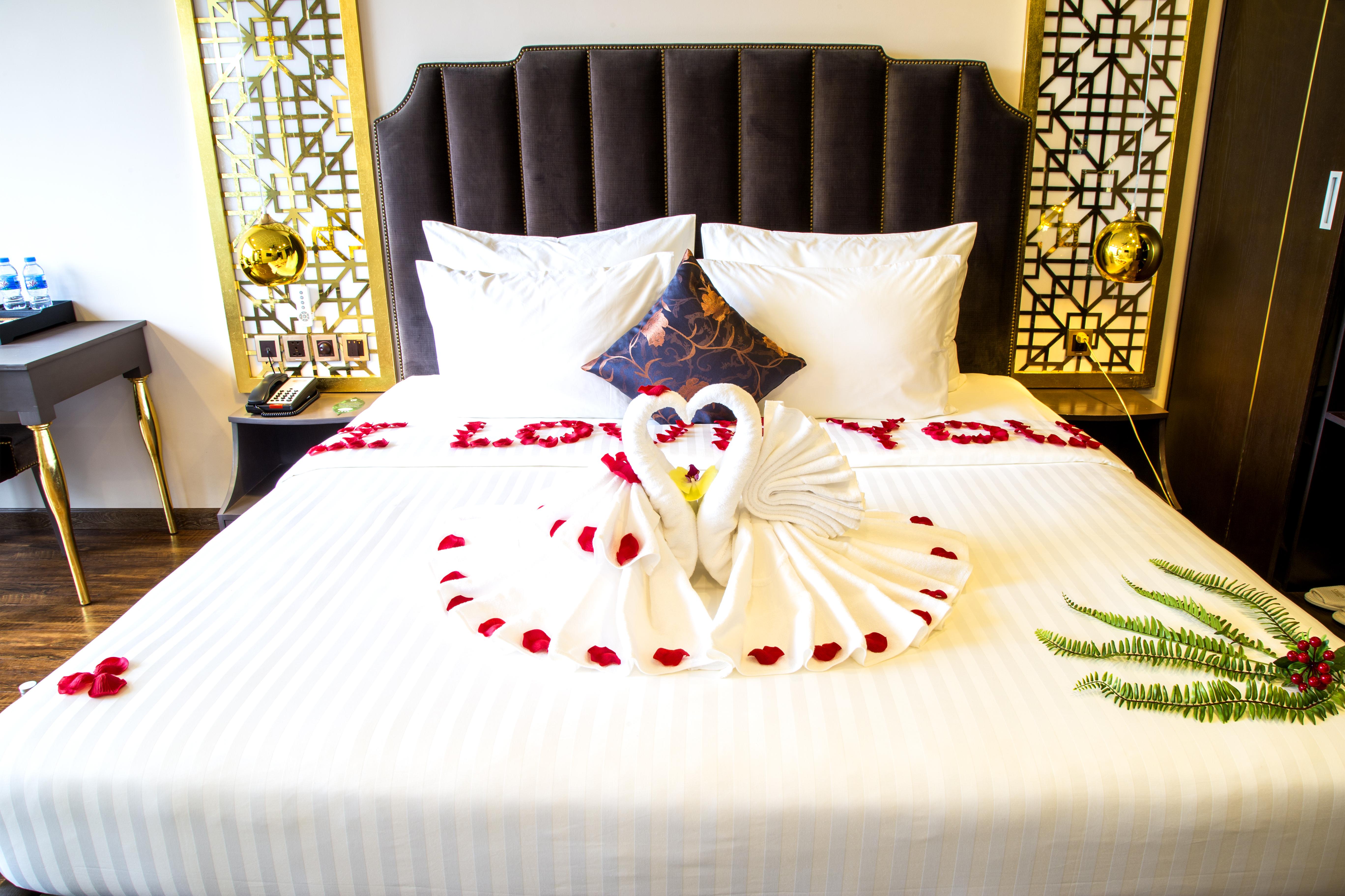Cicilia City Hotel Saigon Center Хошимин Экстерьер фото