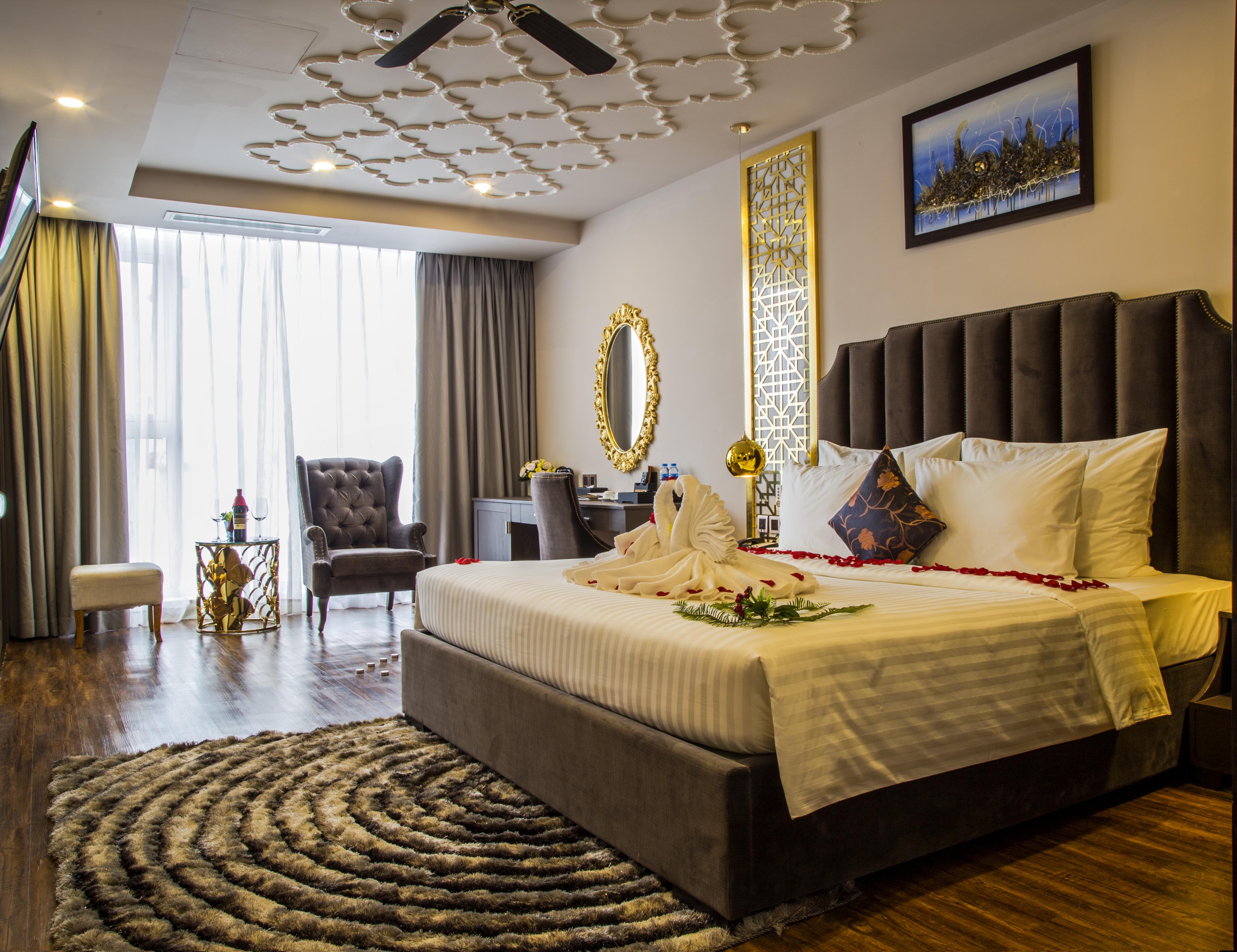 Cicilia City Hotel Saigon Center Хошимин Экстерьер фото