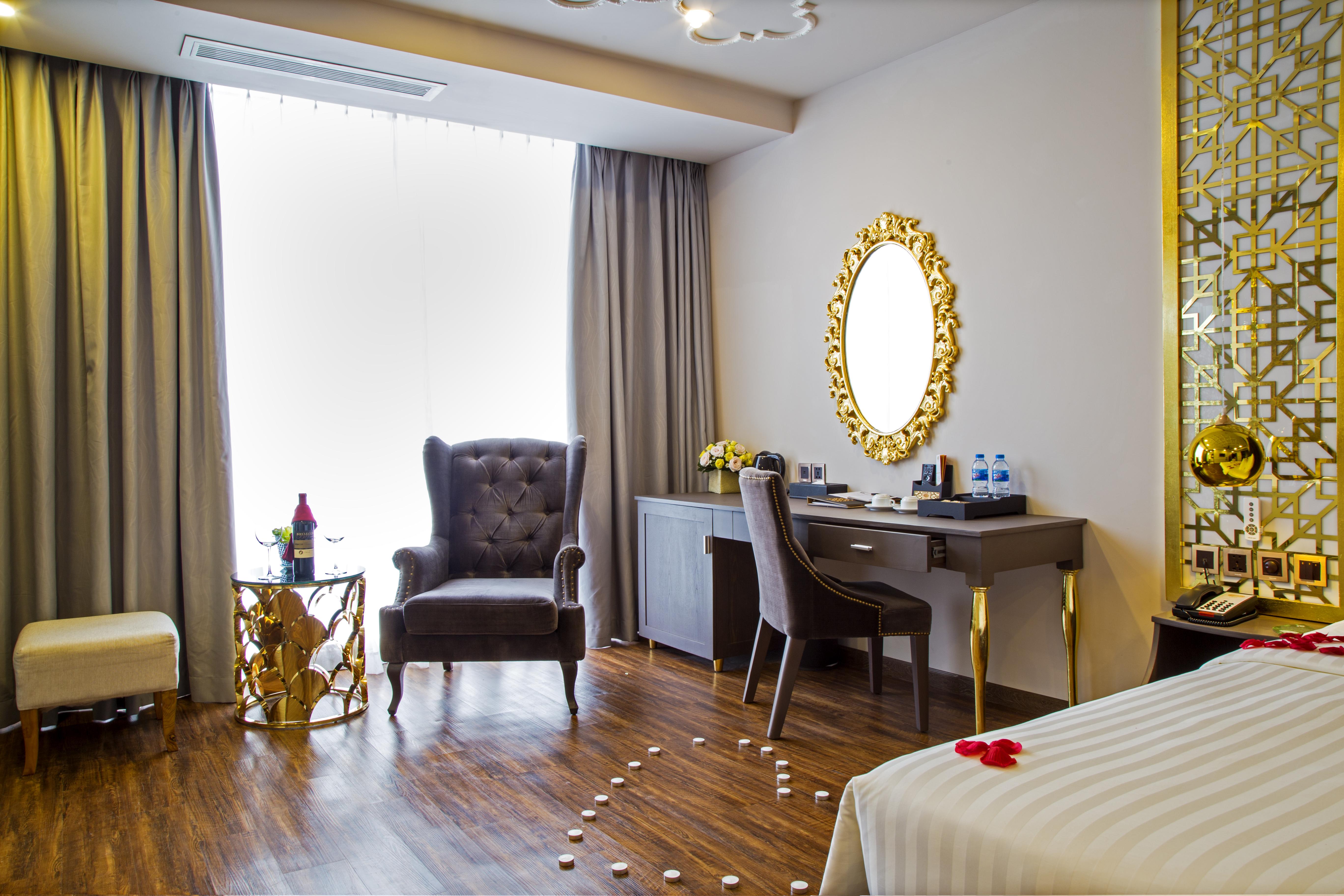 Cicilia City Hotel Saigon Center Хошимин Экстерьер фото