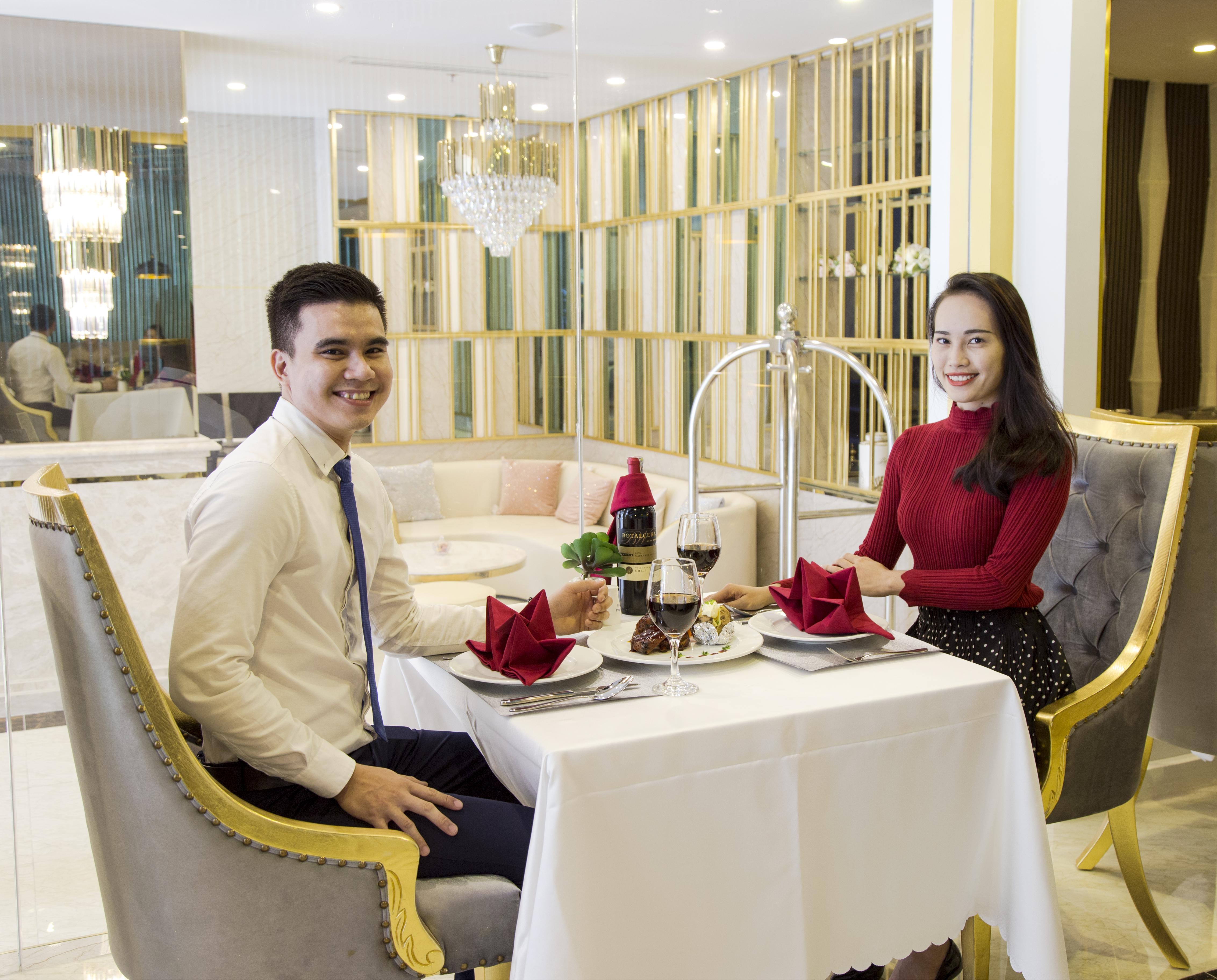 Cicilia City Hotel Saigon Center Хошимин Экстерьер фото