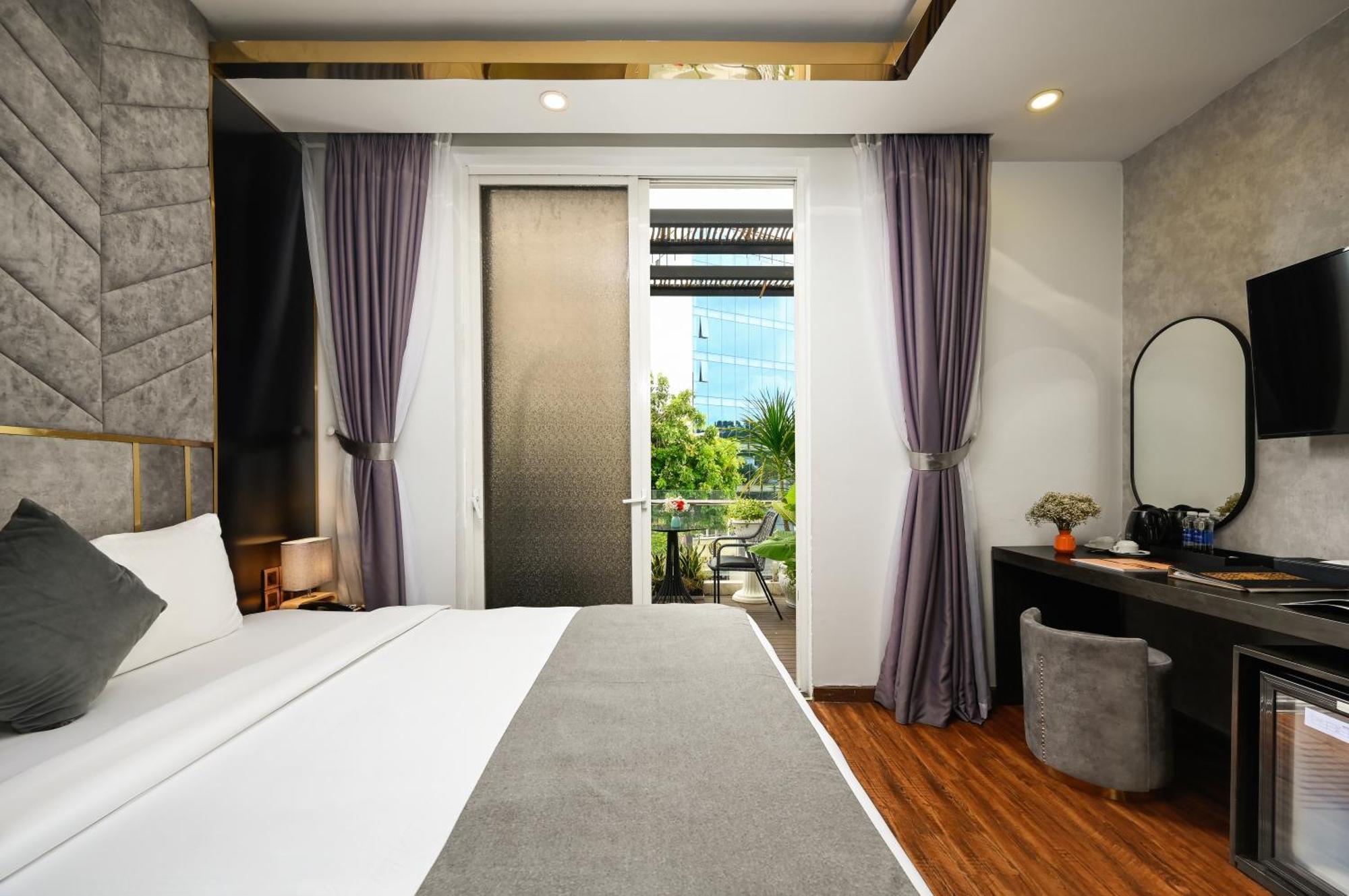 Cicilia City Hotel Saigon Center Хошимин Экстерьер фото