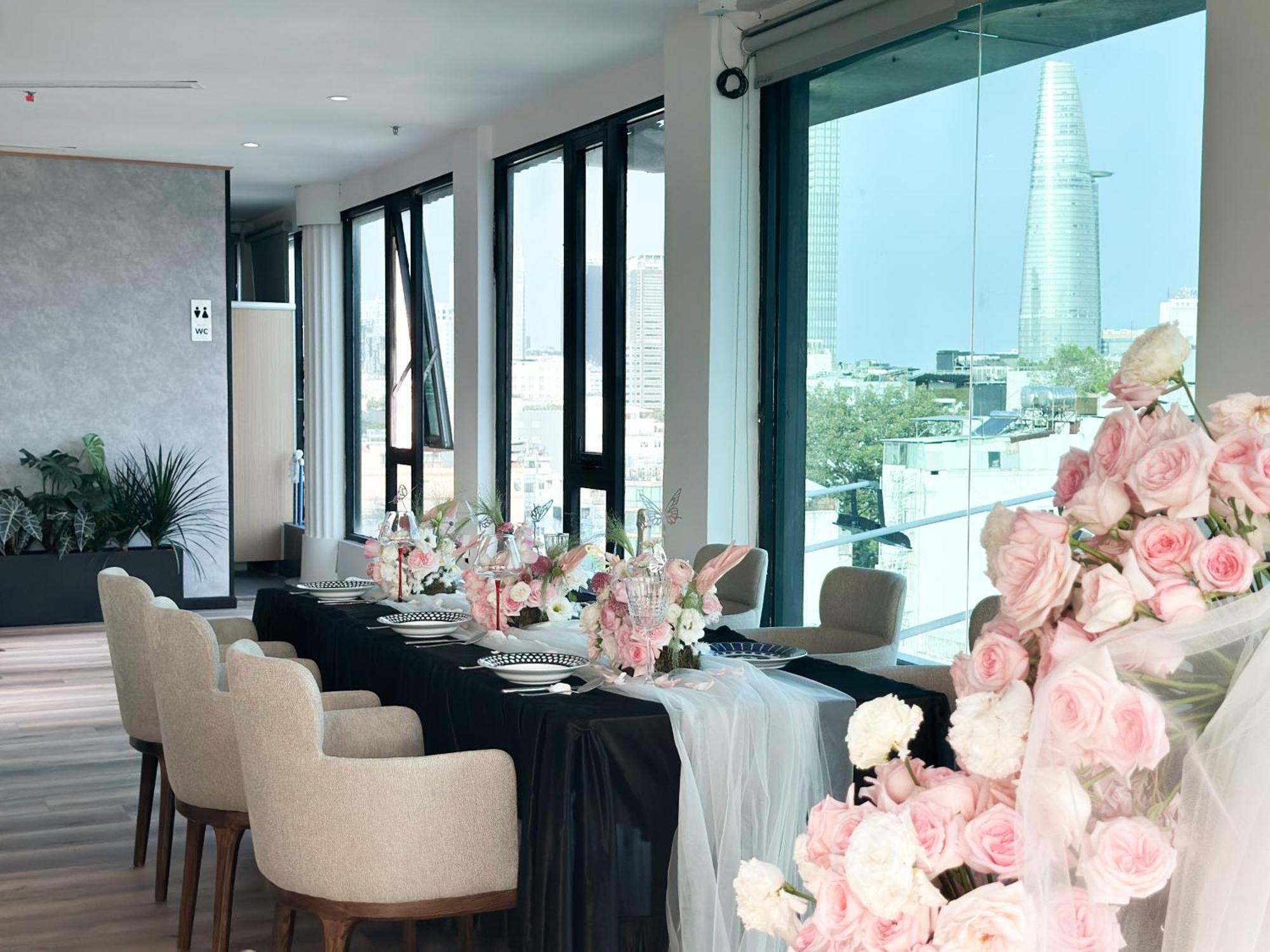 Cicilia City Hotel Saigon Center Хошимин Экстерьер фото